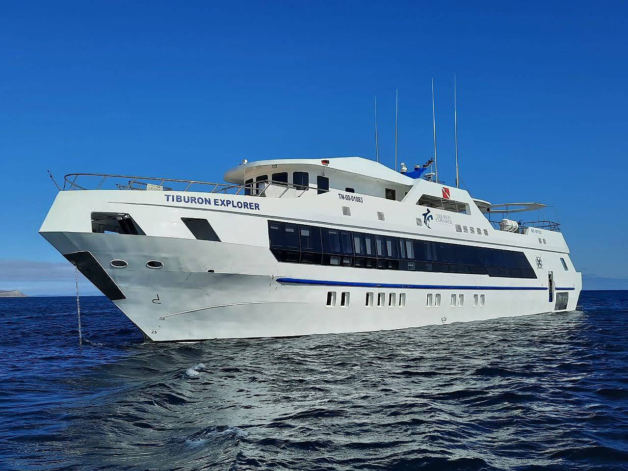 Tiburon Explorer · Ecuador