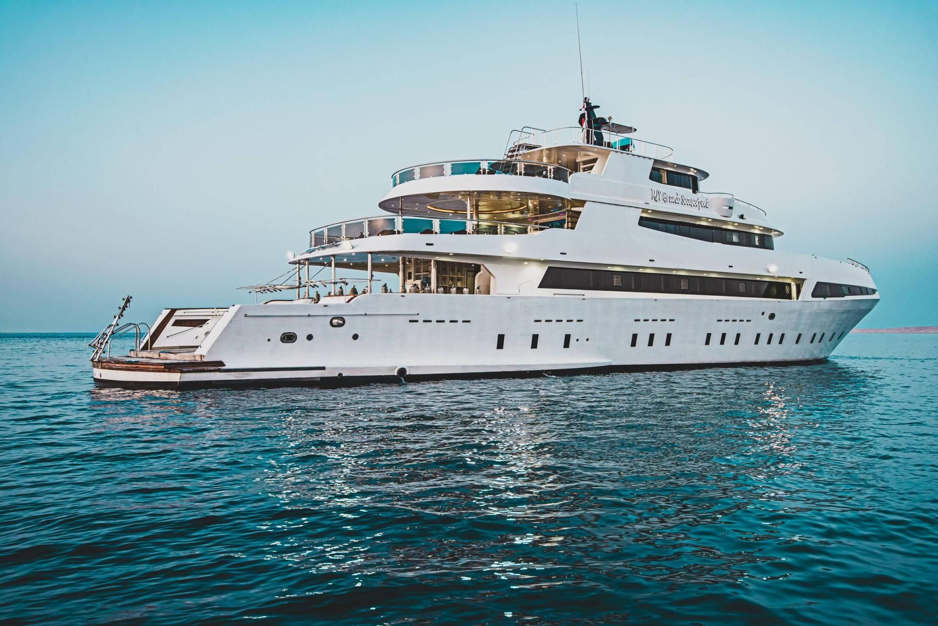 Sea Serpent Grand